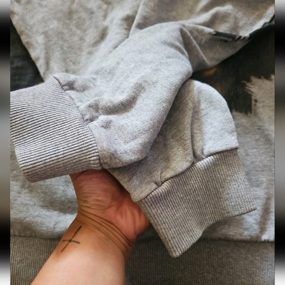 Givenchy Unisex Grey Rottweiler Print Designer Streetwear Luxury Sweatshirt M - Picture 5 of 10